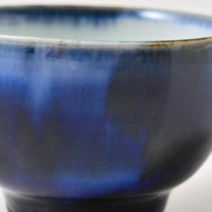 艸茅窯　瑠璃煎茶碗
