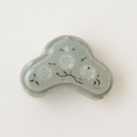 朝鮮　高麗青磁　象嵌松型合子　菊