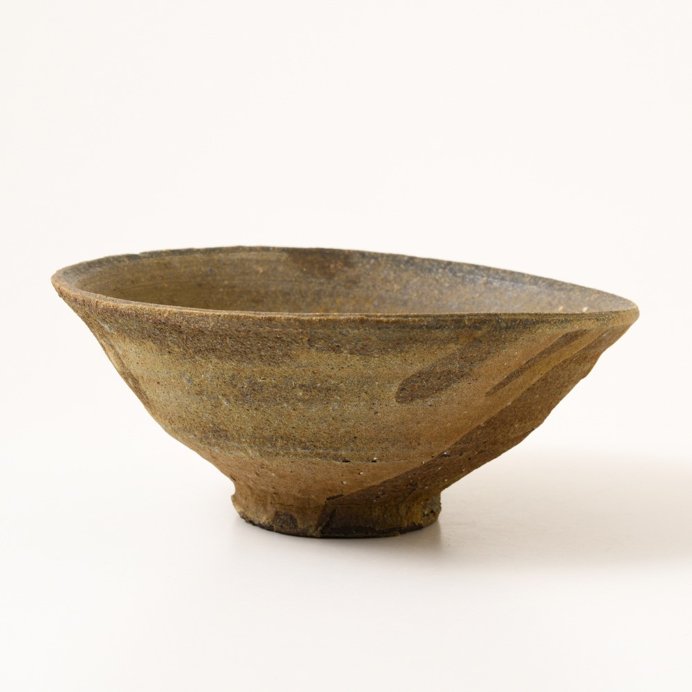 古村其飯 琉球南蛮 泥釉井戸型茶碗 ｜ みんげい おくむら （日本