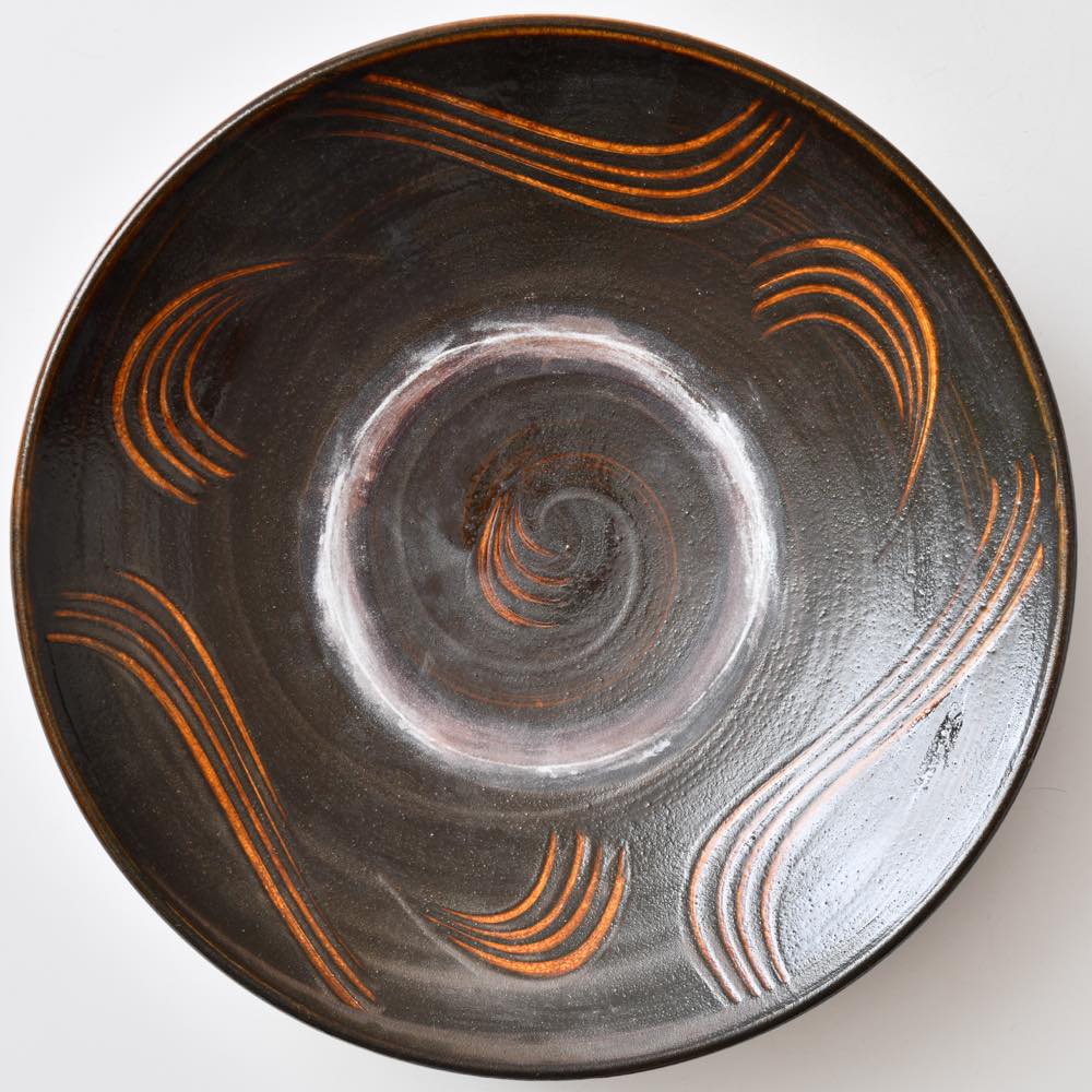 小鹿田焼坂本浩二窯の飴釉刷毛目櫛描尺四寸大皿　大分民藝　検）坂本茂木 小鹿田焼坂本浩二窯の飴釉刷毛目櫛描尺四寸大皿 大分民藝 検