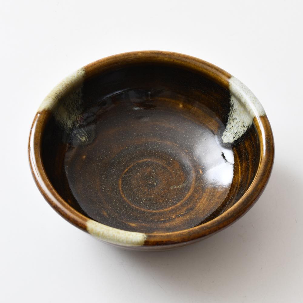 やきもの山上 飴釉白掛玉縁五寸鉢 ｜ みんげい おくむら （日本と世界
