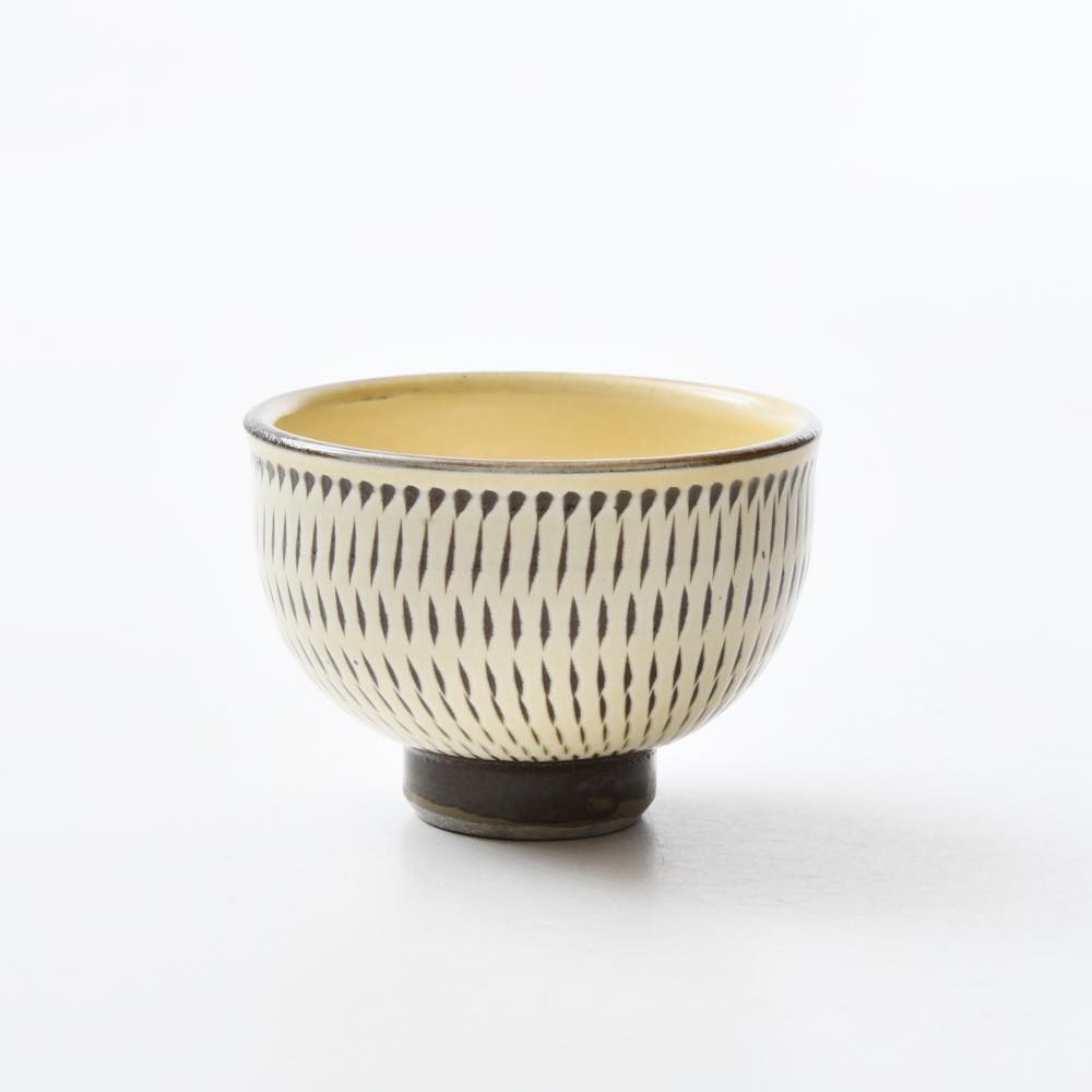 小鹿田焼 黒木昌伸窯 煎茶碗 飛び鉋 白 ｜ みんげい おくむら （日本と