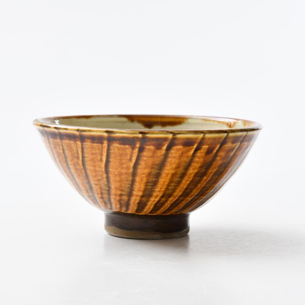 小鹿田焼 黒木昌伸窯 飯碗 大 刷毛目 飴 ｜ みんげい おくむら （日本