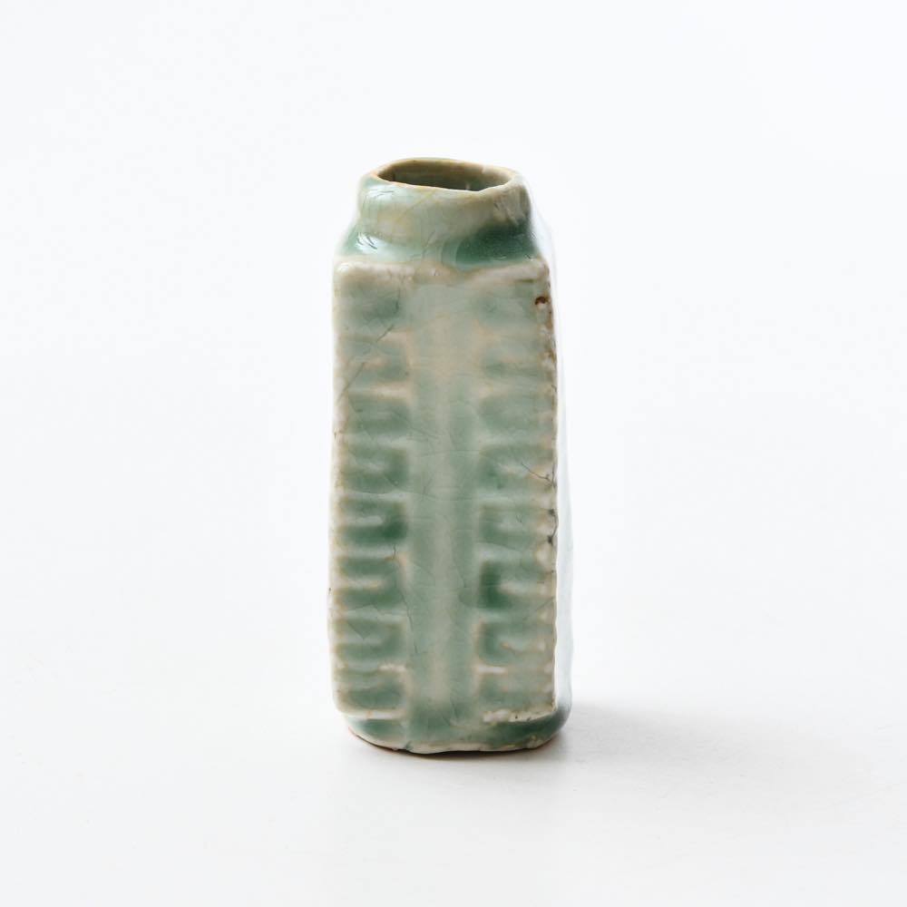 中国 景徳鎮 青磁 一輪挿し ｜ みんげい おくむら （日本と世界の民芸）