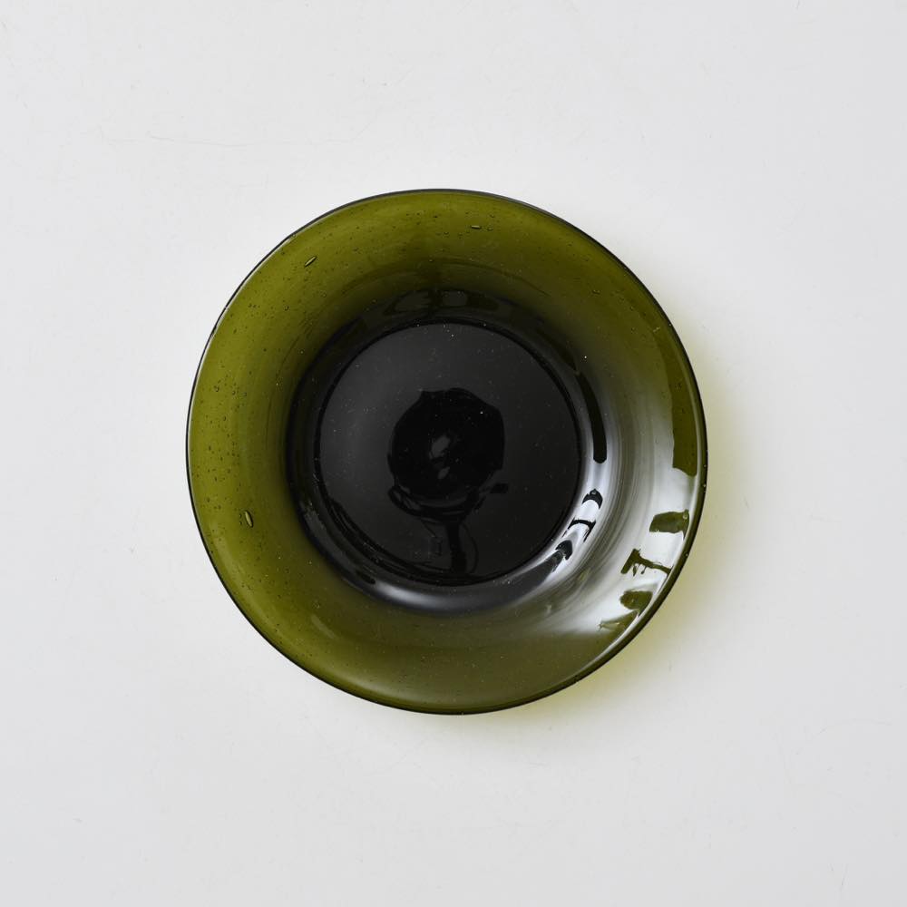 太田潤手吹き硝子工房 四寸皿 モスグリーン ｜ みんげい おくむら