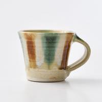 ���˖{�Ɨq�@�O�ʃ}�O�J�b�v�@�Έ�