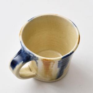 ���˖{�Ɨq�@�O�ʃ}�O�J�b�v�@��