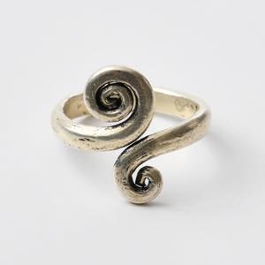 �����@�M�B�ȁ@�c����w�ց@�Q��